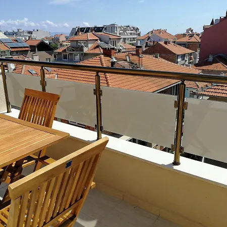 Casa de hóspedes флора *