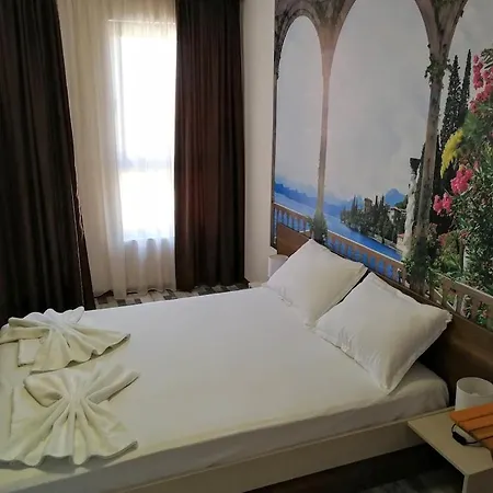 ゲストハウス флора 3*