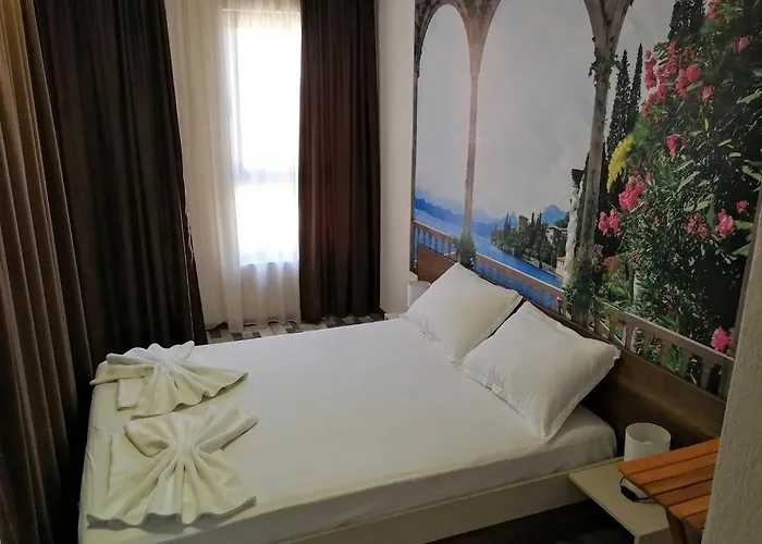 Pensión флора 3*