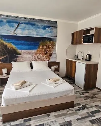 флора Pensión Pomorie