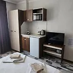 флора Pensiune 3*