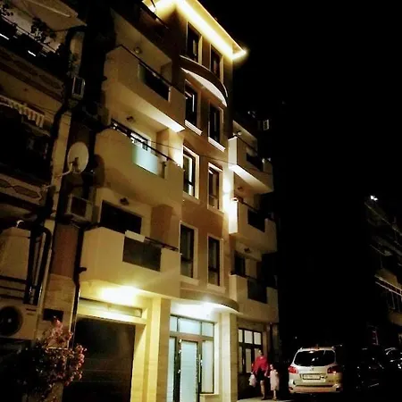 флора Gæstehus Pomorie